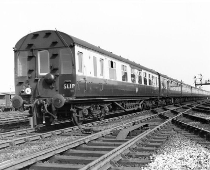 Trem deslizante: a história dos trens que se dividiam na estação