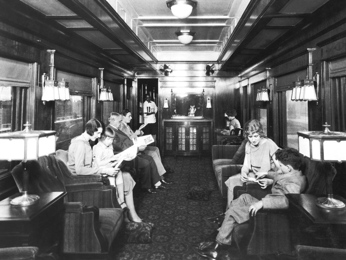 Fotos antigas mostram como eram glamorosas as viagens de trem entre 1900-1940 05