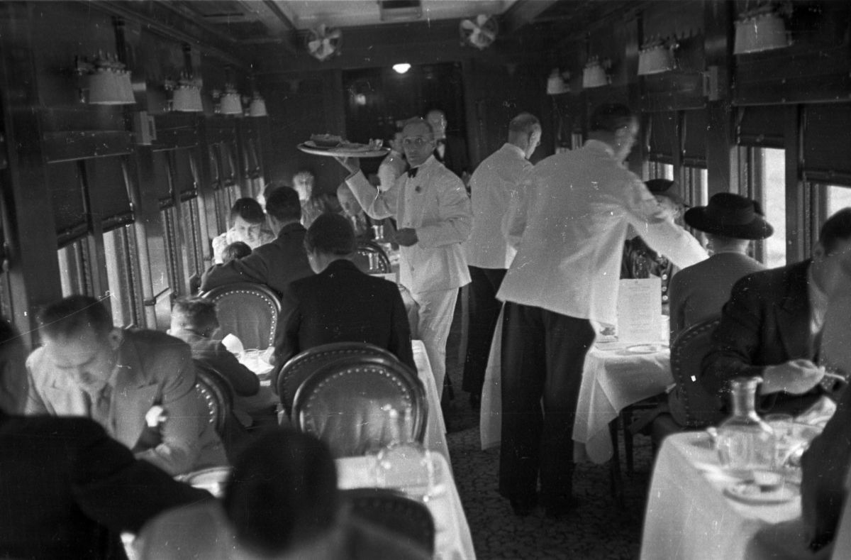 Fotos antigas mostram como eram glamorosas as viagens de trem entre 1900-1940 25