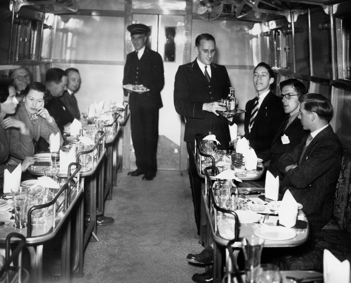 Fotos antigas mostram como eram glamorosas as viagens de trem entre 1900-1940 30