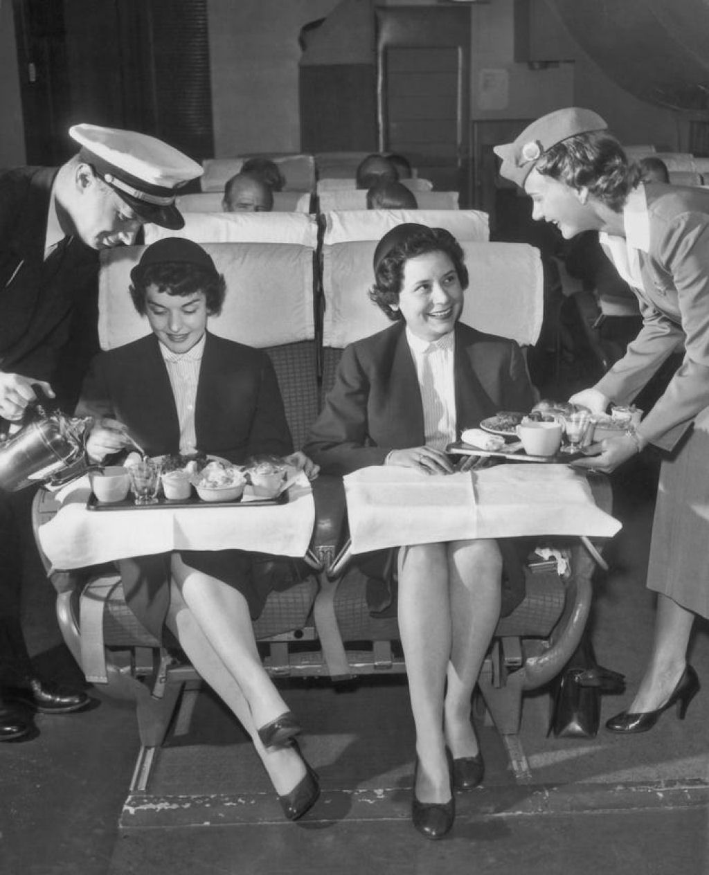 Fotos mostram os dias de glória das viagens aéreas luxuosas antes da Pan Am falir