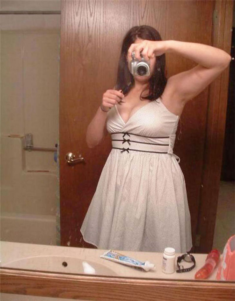 As piores selfies de pessoas que se esqueceram de dar uma olhada nos arredores 30