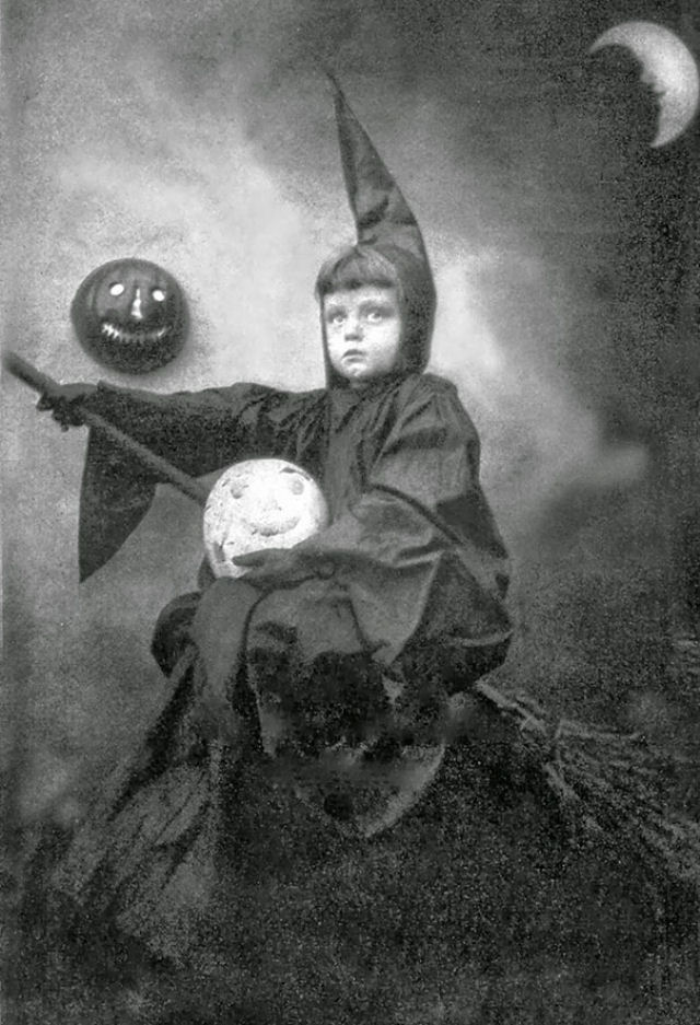 Estas antigas fantasias de Halloween feitas em casa so capazes de assustar qualquer um 34