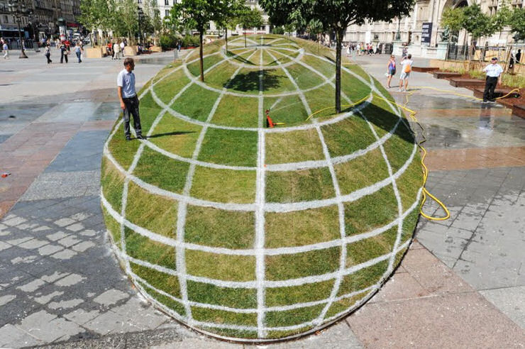 Uma ilusão de óptica original em Paris  03
