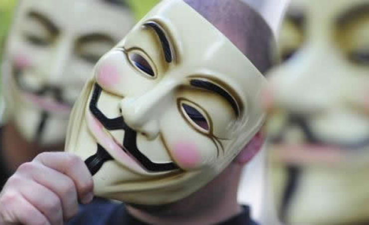 Anonymous invade site do Vaticano para denunciar sua corrupção