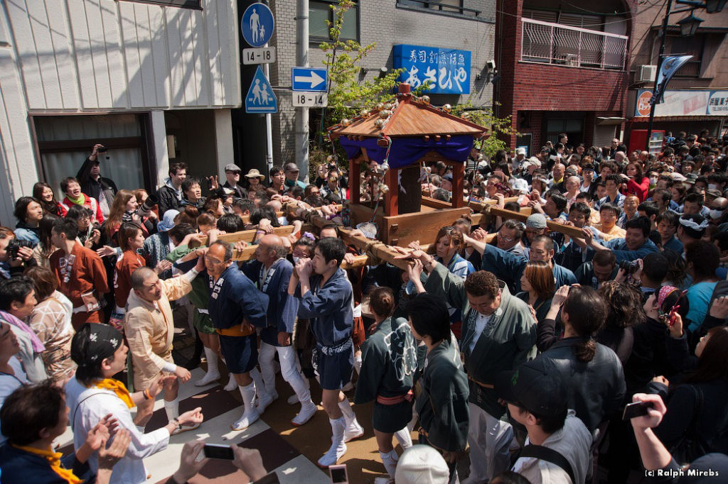 Kanamara Matsuri, o Festival do Falo de Ao no Japo 28