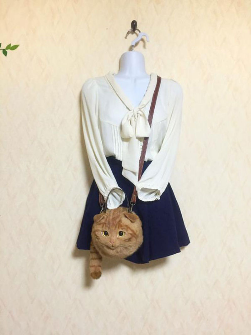 Adorveis ou horrorosas? Bolsas em forma de gato so uma nova mania no Japo 09
