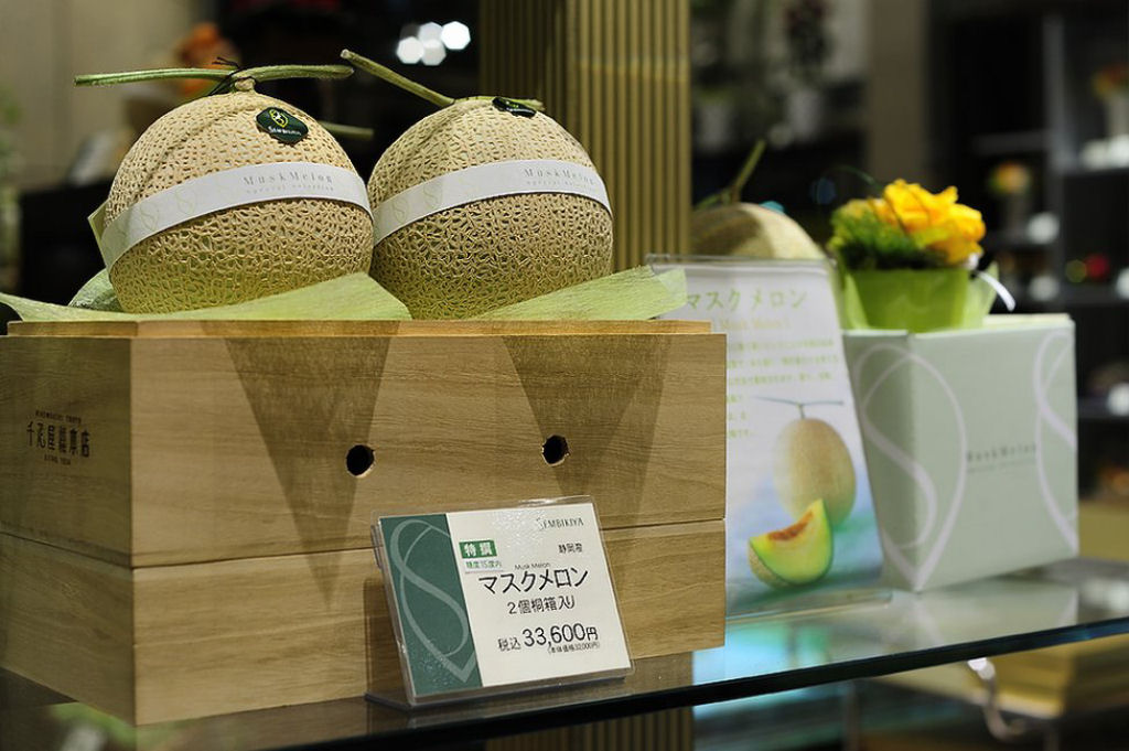 A loja japonesa que vende frutas como itens de luxo 10