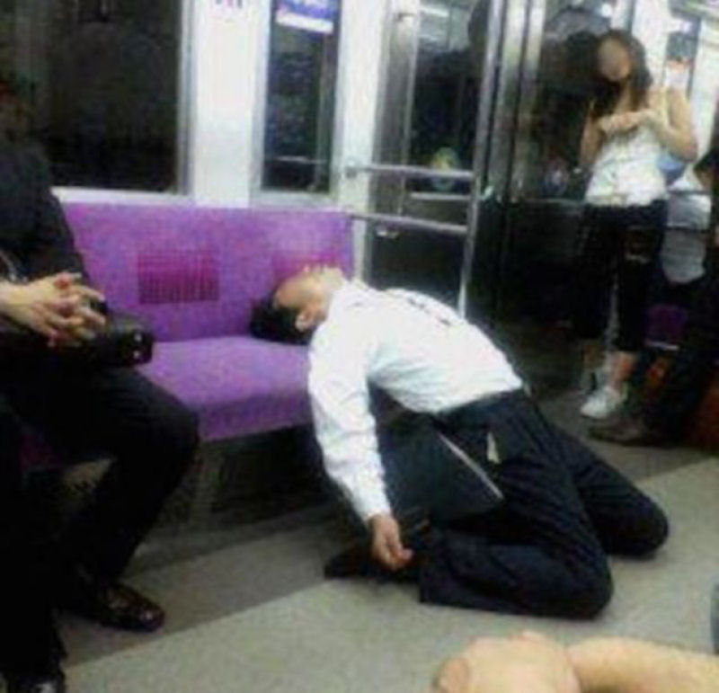 Cata-bêbado: o busão japonês que resgata passageiros de trem bêbados que perderam sua parada 08