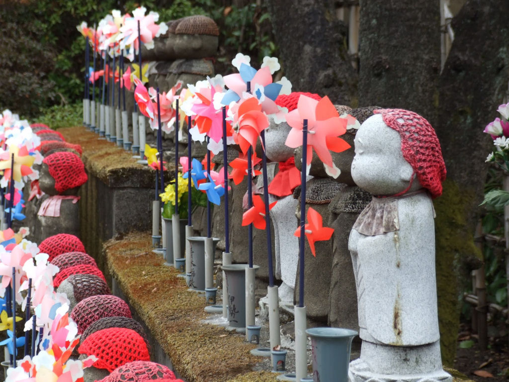 Mizuko Kuyo: o ritual de luto japons para natimortos 06