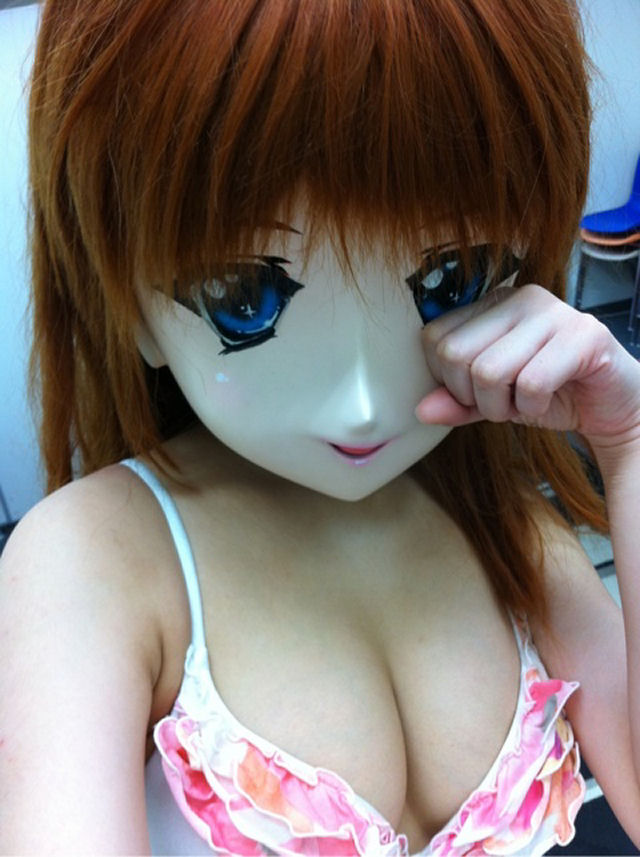 Sexy modelo japonesa com cabeça de anime 08