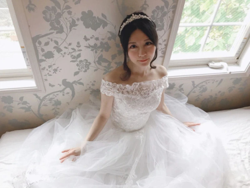 Site decide experimentar o vestido de noiva mais barato do Japo: 200 reais