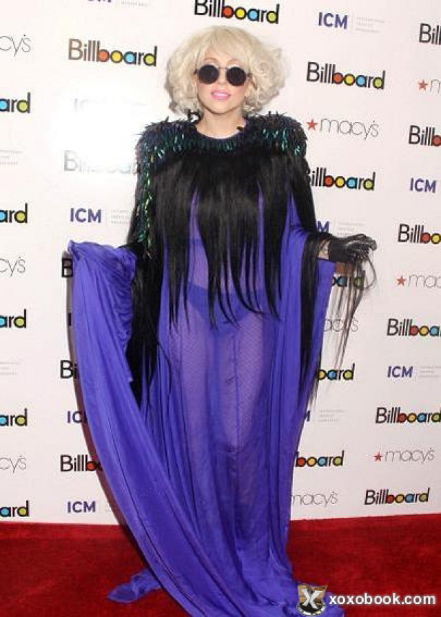 Lady Gaga vestida como uma idiota 20