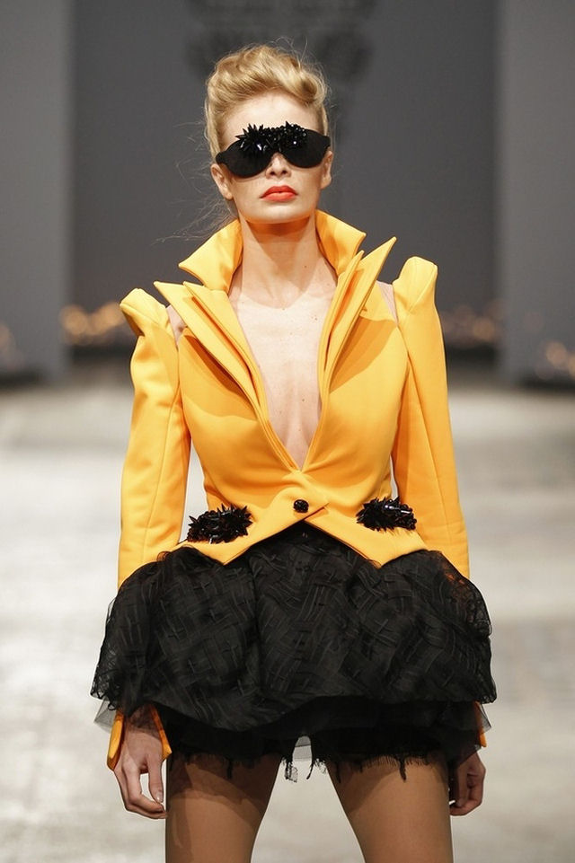 46 modelos ridculos da Paris Fashion Week 02