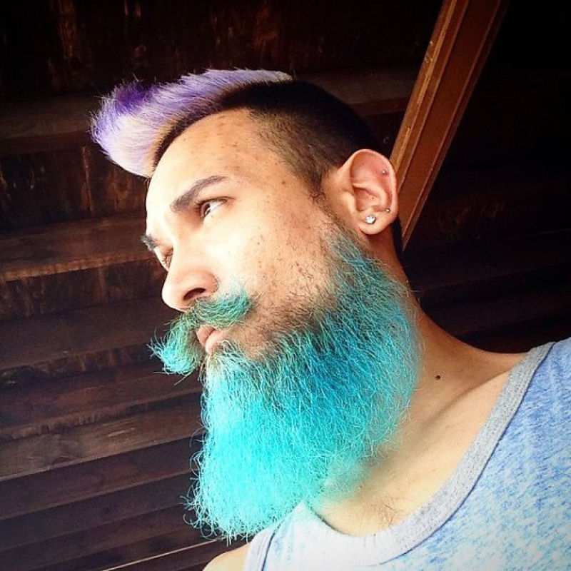 Sereios: homens tingindo o cabelo em cores realmente vvidas 09