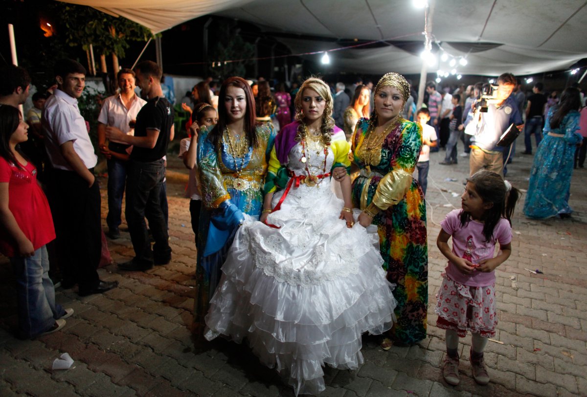 27 belas fotos de vestidos tradicionais de casamentos por todo o mundo 02