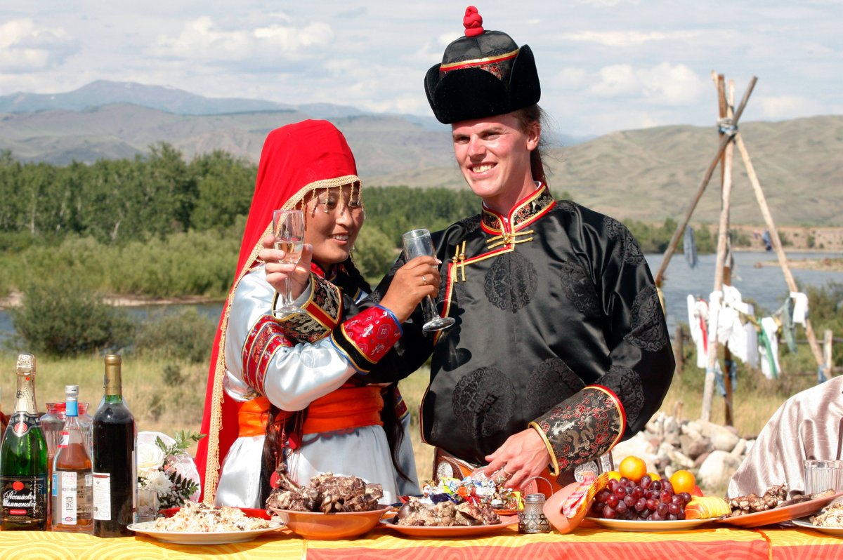 27 belas fotos de vestidos tradicionais de casamentos por todo o mundo 13