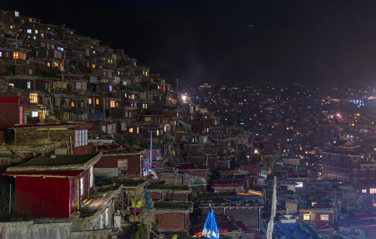 O espetacular monastrio de Seda encravado no plat tibetano a 4 mil metros de altura 08