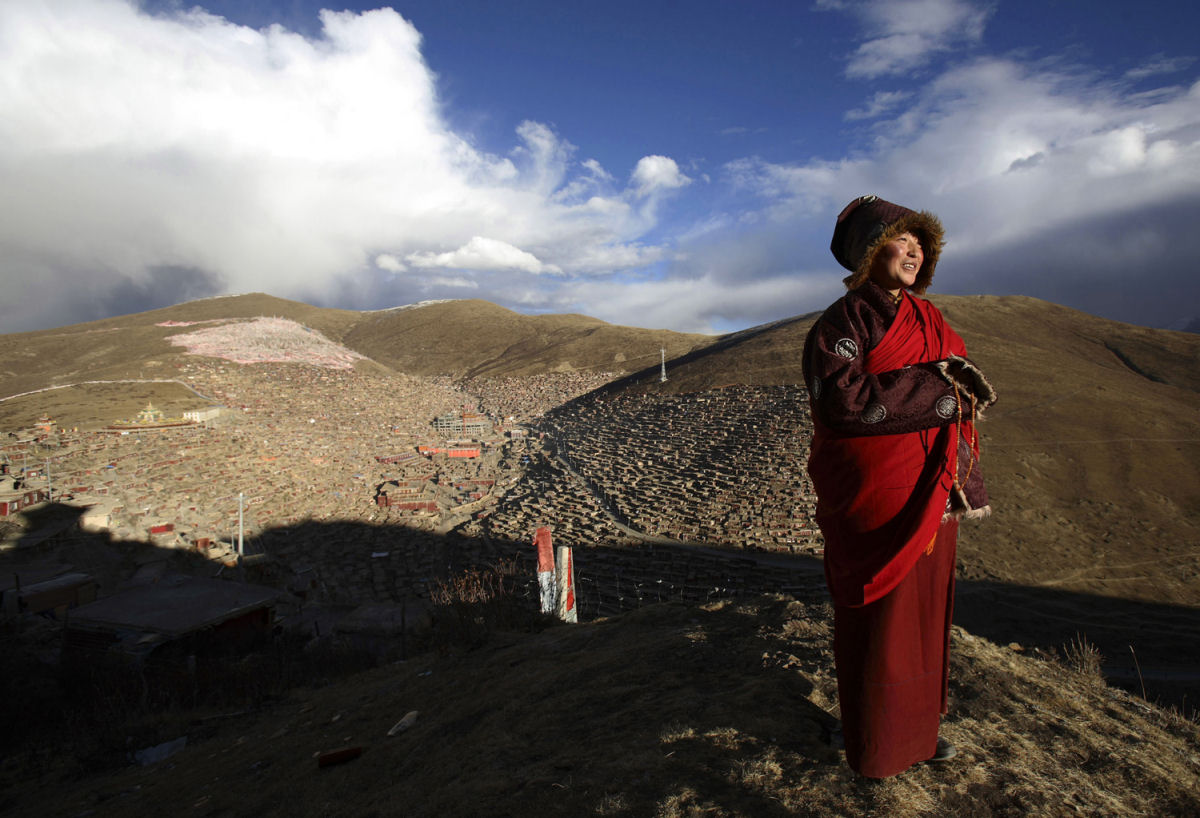 O espetacular monastrio de Seda encravado no plat tibetano a 4 mil metros de altura 23