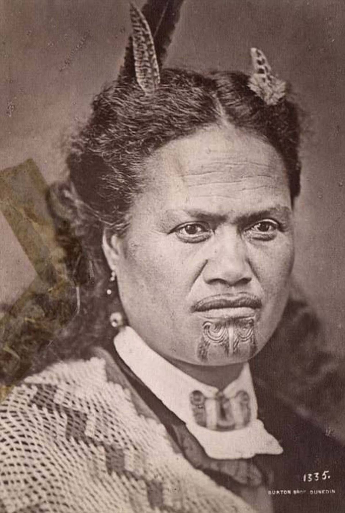 Antigas fotos de Maoris antes das tatuagens tā moko serem proibidas pelos britânicos 36