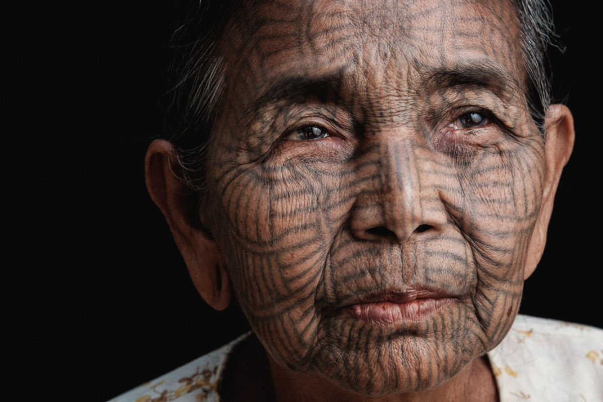 O fim da tradição das tatuagens faciais de uma etnia de Myanmar 04