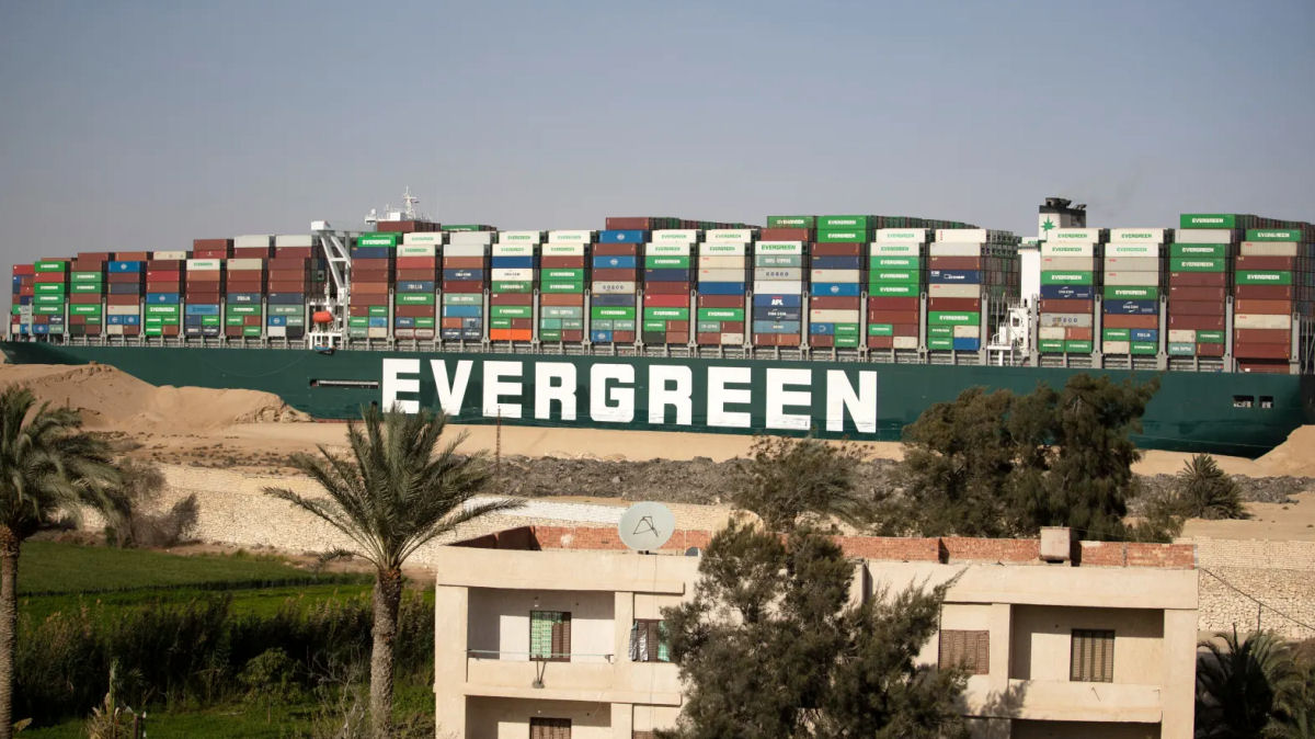 Egito exige uma compensação de 1 bilhão de dólares ou não devolverá o barco Ever Given a seus donos