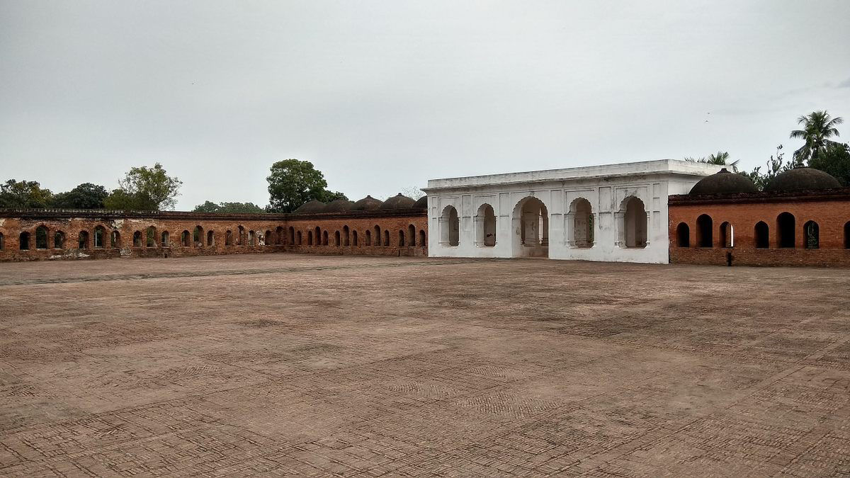 Katra, o complexo do sculo XVIII que j foi uma mesquita, mausolu e a maior pousada da ndia 
