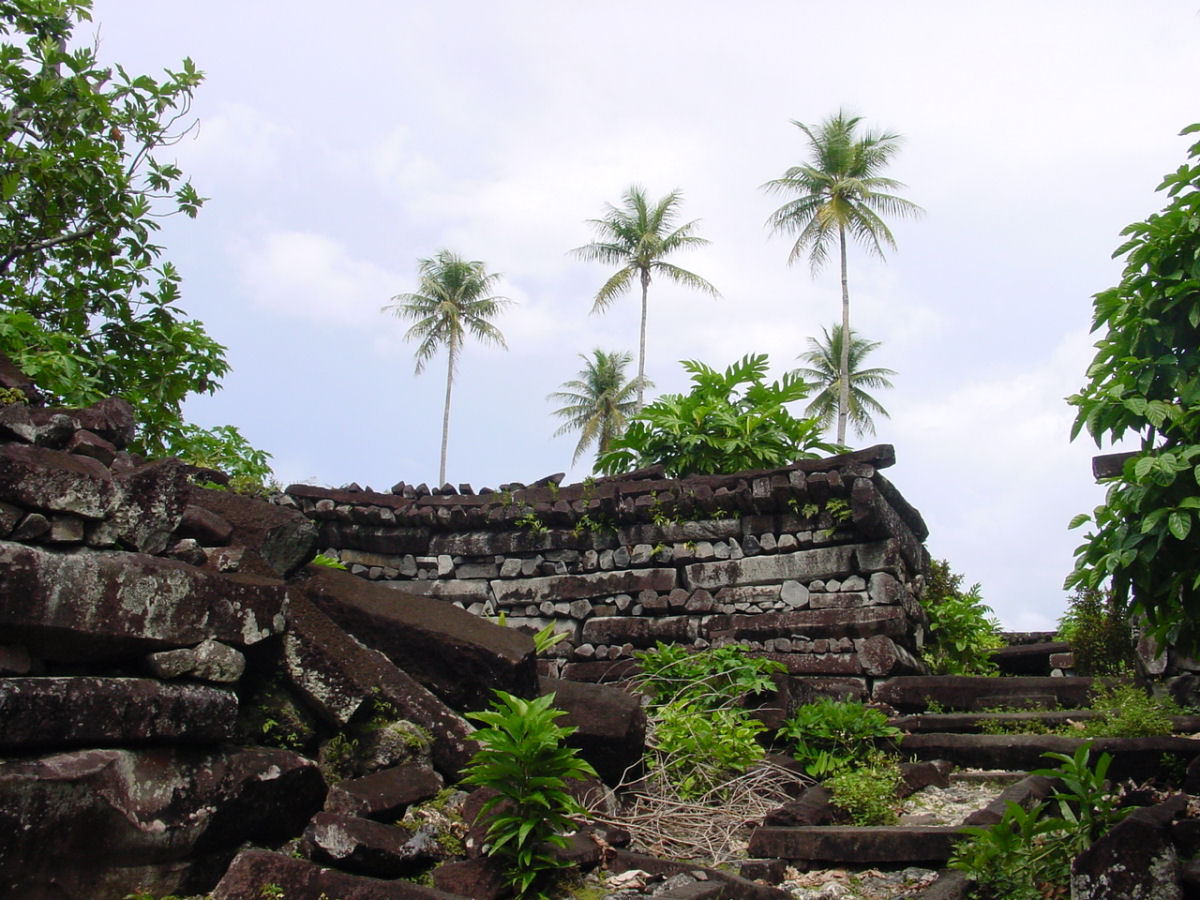 Nan Madol, a antiga cidade construda sobre 92 ilhotas interligadas por canais