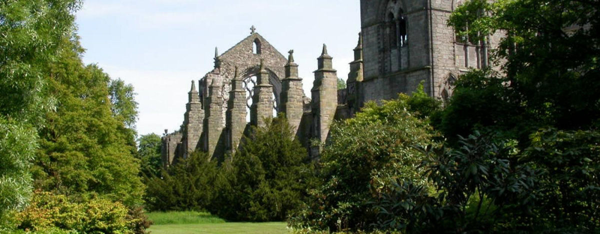 As runas da abadia de Holyrood construda pelo rei David I