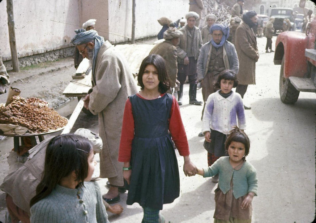 Imagens surpreendentes mostram o Afeganistão antes das guerras 26