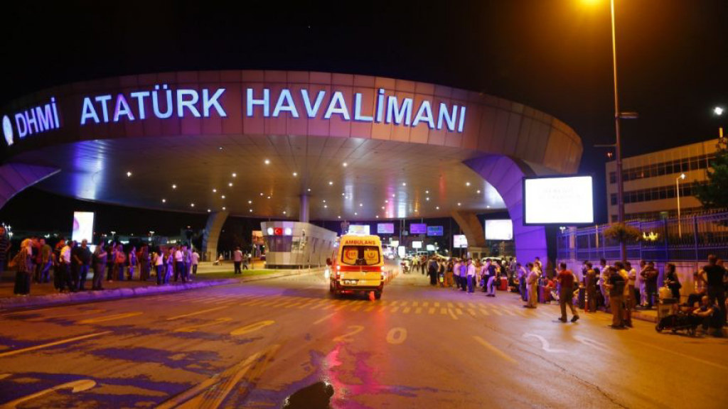 O ataque suicida no aeroporto de Istambul e o Mapa-mndi trgico