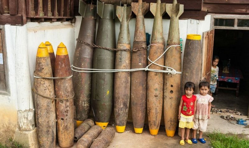 Bombas no detonadas encontram uso dirio nas aldeias do Laos 02