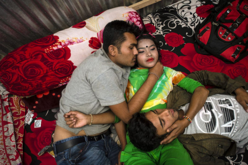 Fotos devastadoras revelam como  a vida em uma das maiores zonas do mundo em Bangladesh 12