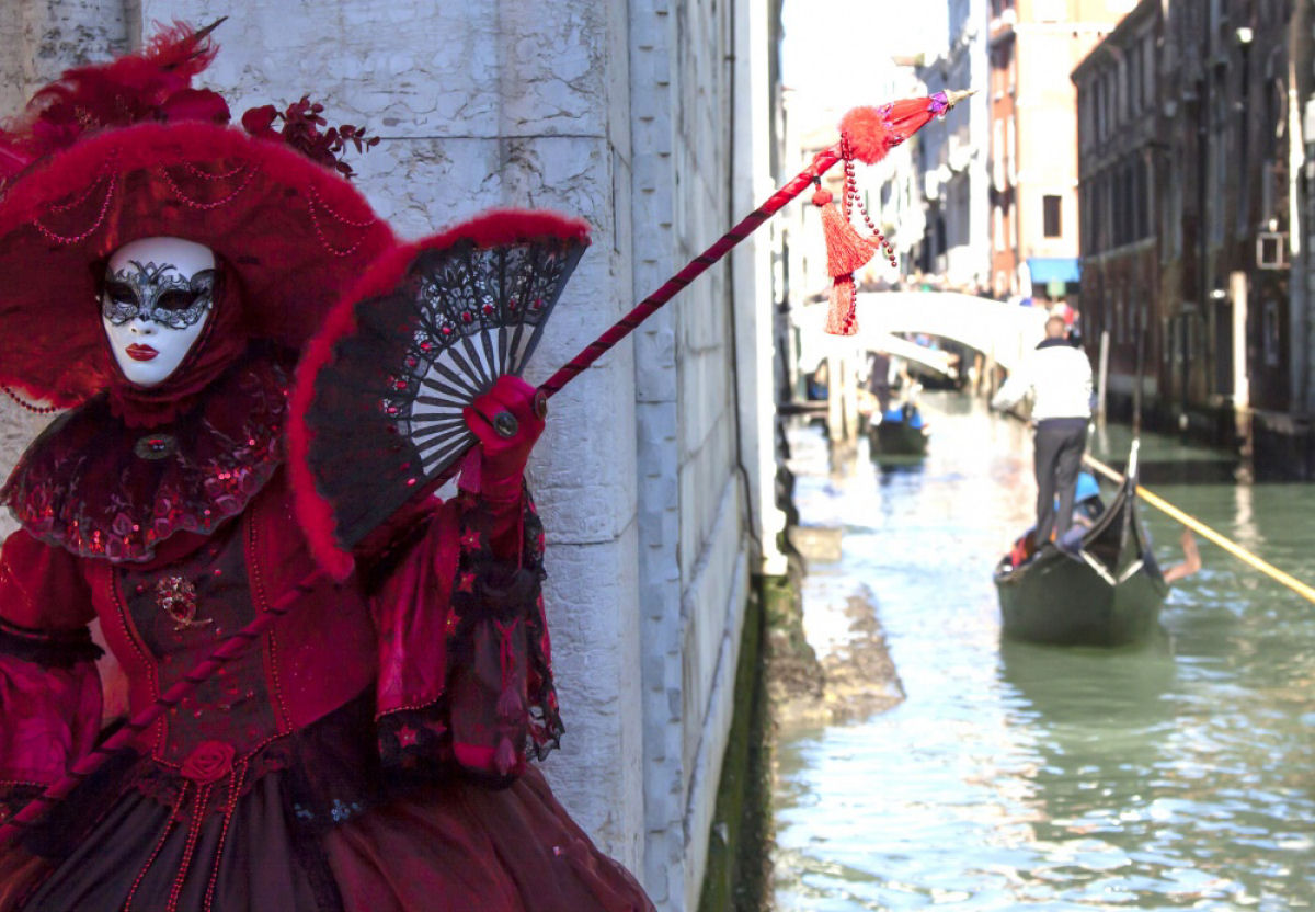 24 fotos absolutamente fascinantes do carnaval de Veneza 08