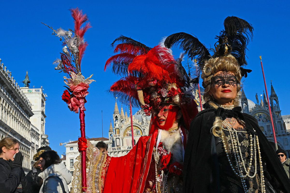 Em Veneza, o carnaval  uma festa visual do esplendor do sculo XVIII
