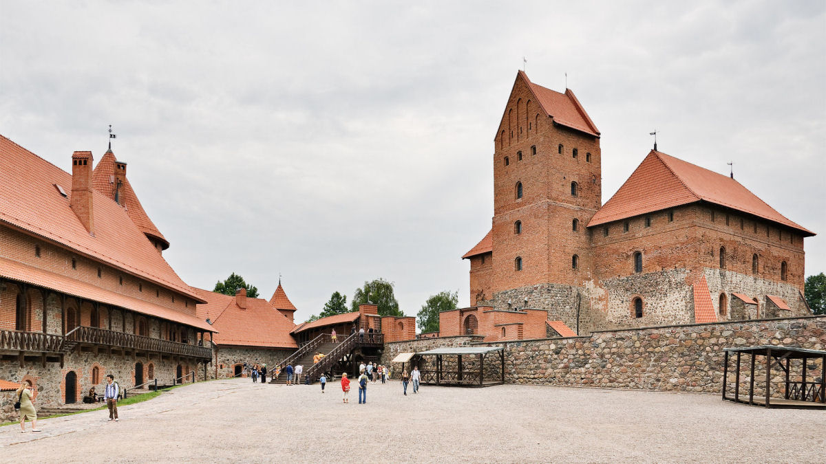 O belo Castelo da Ilha de Trakai, na Lituânia
