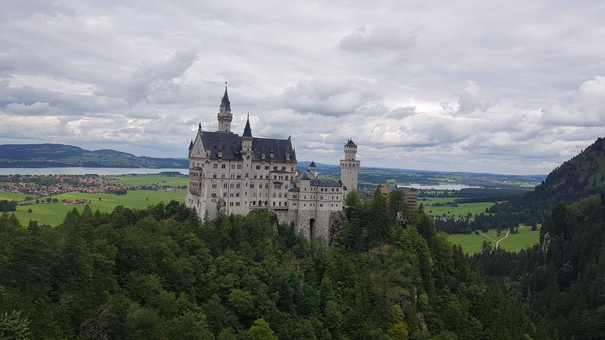 Neuschwanstein, o castelo do rei dos contos de fadas, na Alemanha