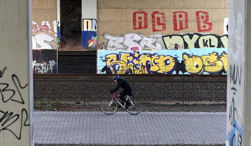 Alemanha inaugura parte de uma rodovia para bicicletas de 100 quilmetros