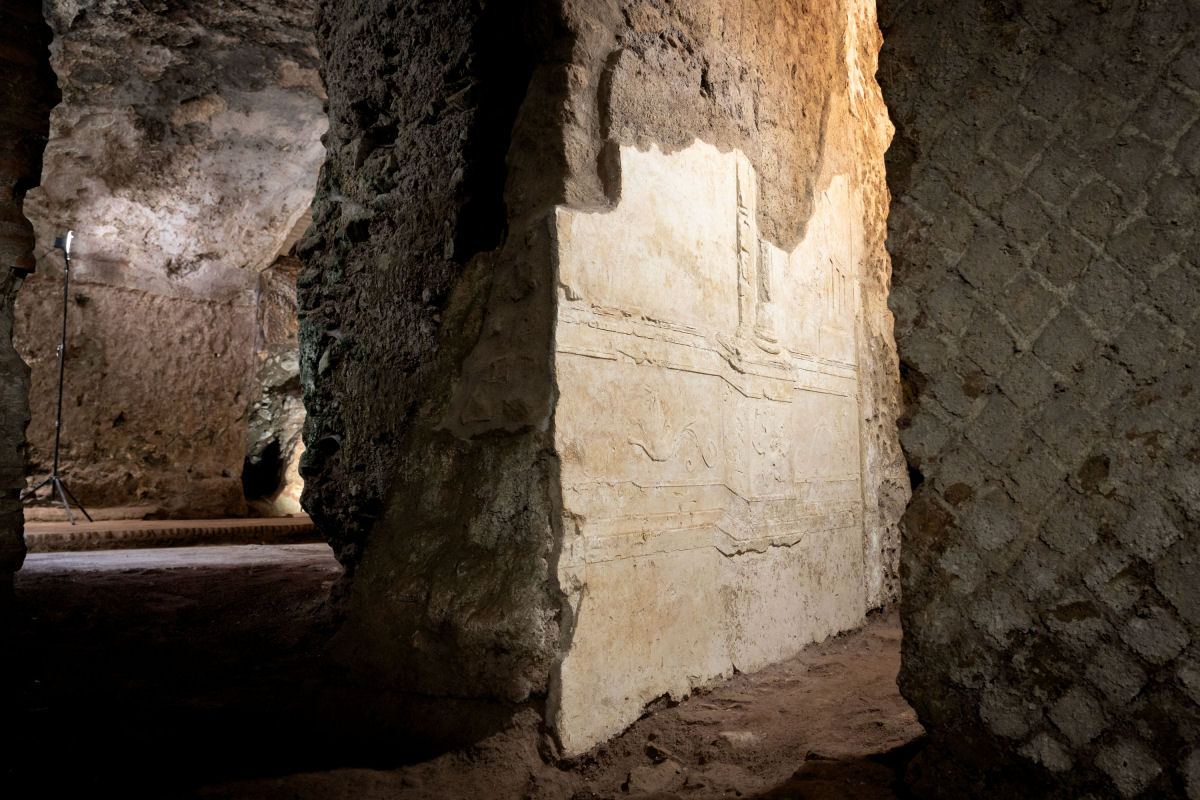 Arqueólogos descobrem um mosaico extraordinário de 2.100 anos perto do Coliseu