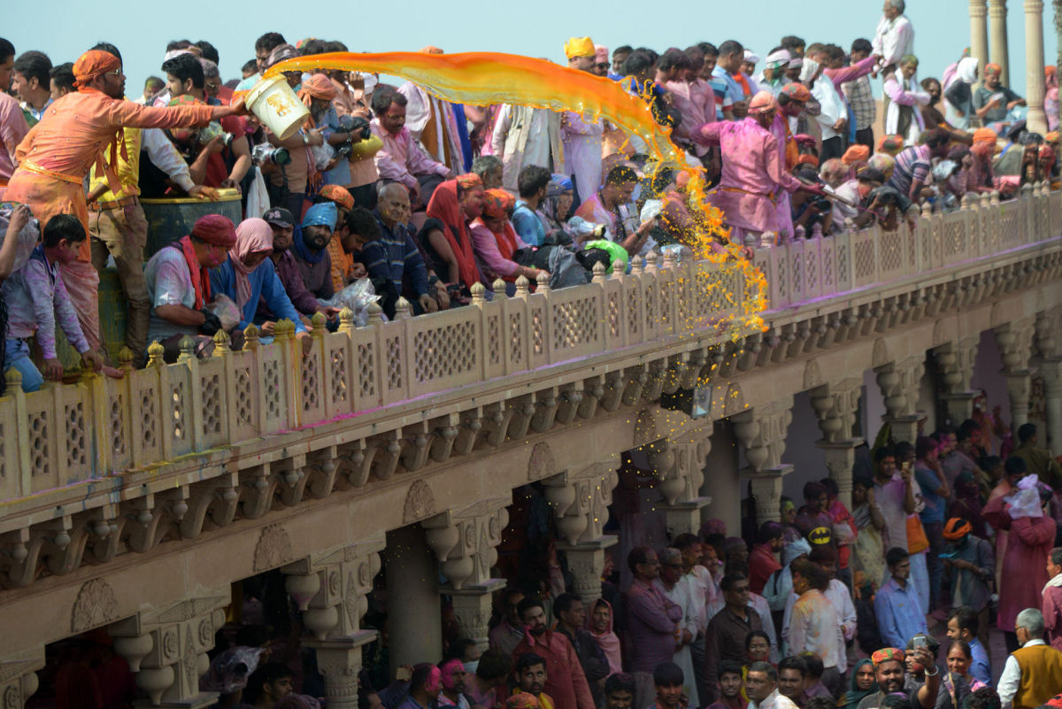 As fotos mais espetaculares do festival Holi 2018 na Índia 06