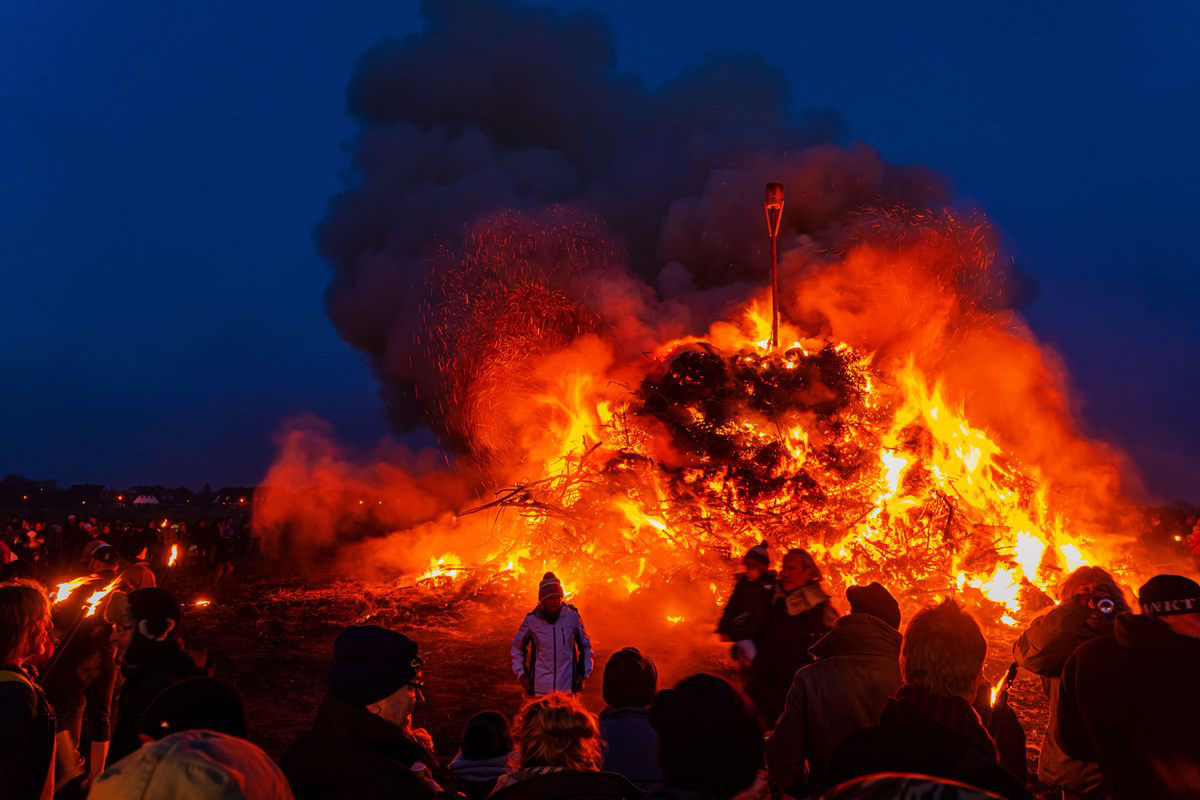 Os festivais de fim de ano que celebram o fogo ao redor do mundo 08
