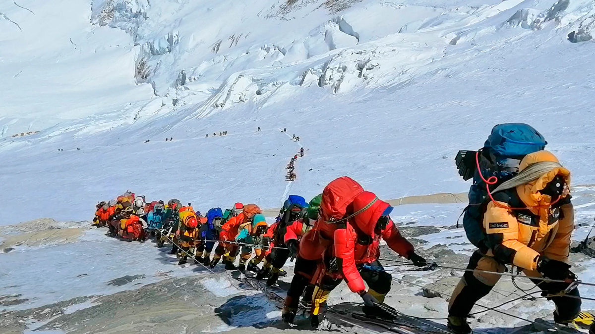 Por que alguns sherpas dizem que no haver guias no Everest em 10 anos