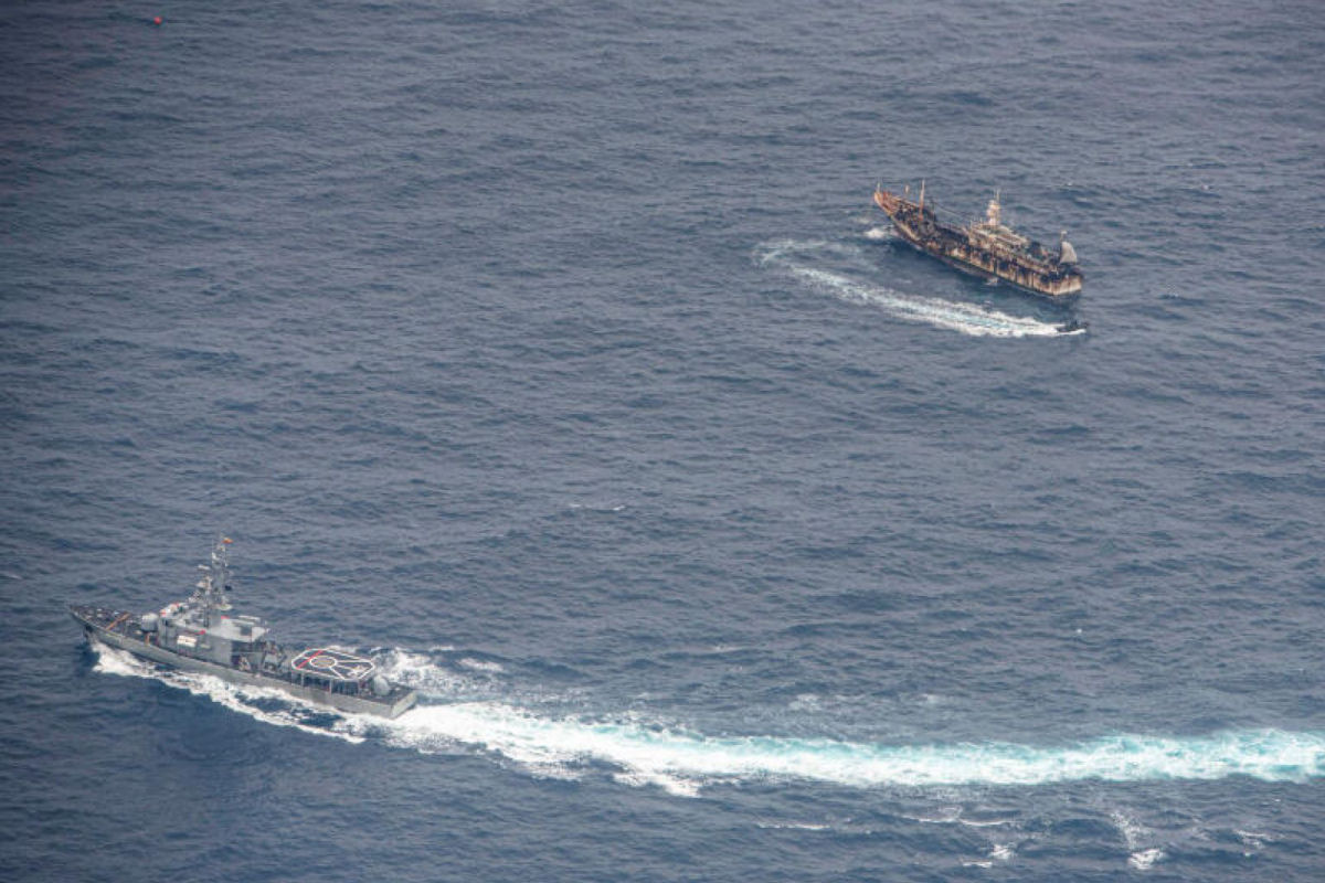 A impunidade com que se movem barcos pesqueiros chineses na costa equatoriana