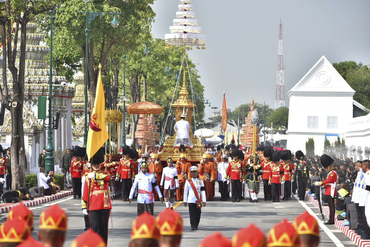 O ostensivo funeral do rei Bhumibol da Tailndia 05