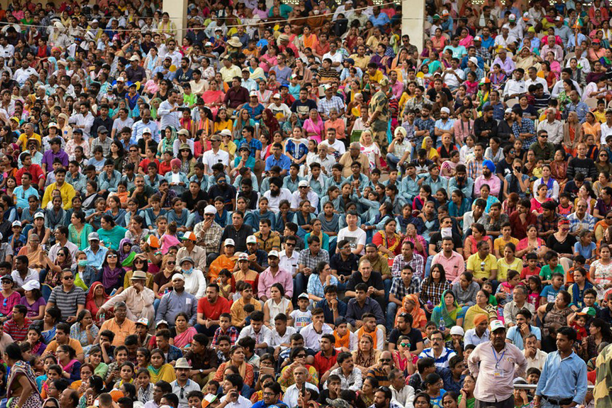 A �ndia enfrenta um problema �nico na hist�ria da humanidade: como contar 1,4 bilh�o de pessoas?