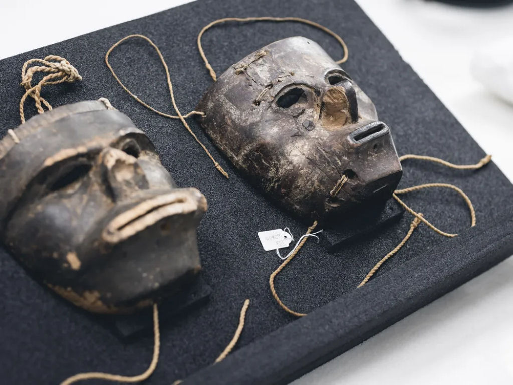 Alemanha devolve máscaras sagradas de madeira à Colômbia