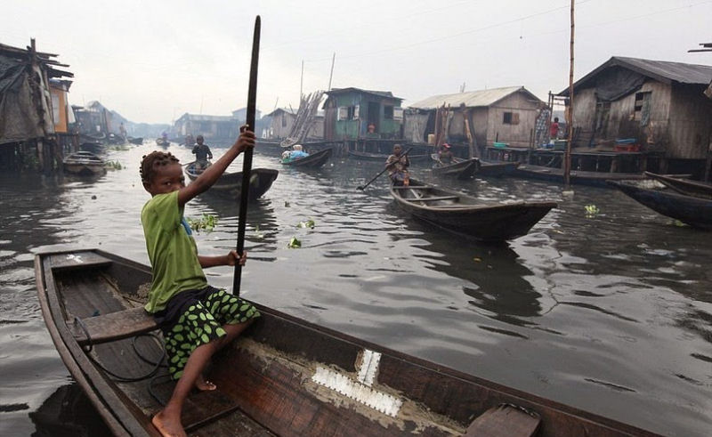 Assim  a vida na Veneza dos pobres, um bairro nigeriano chamado Makoko