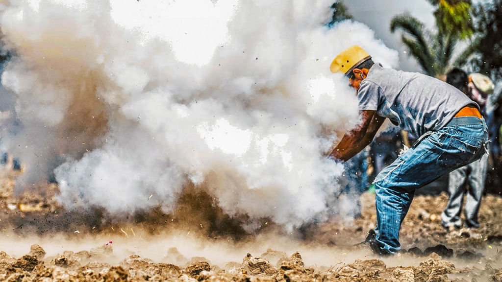 Festival mexicano de martelos explosivos inaugura a Quaresma com um estrondo
