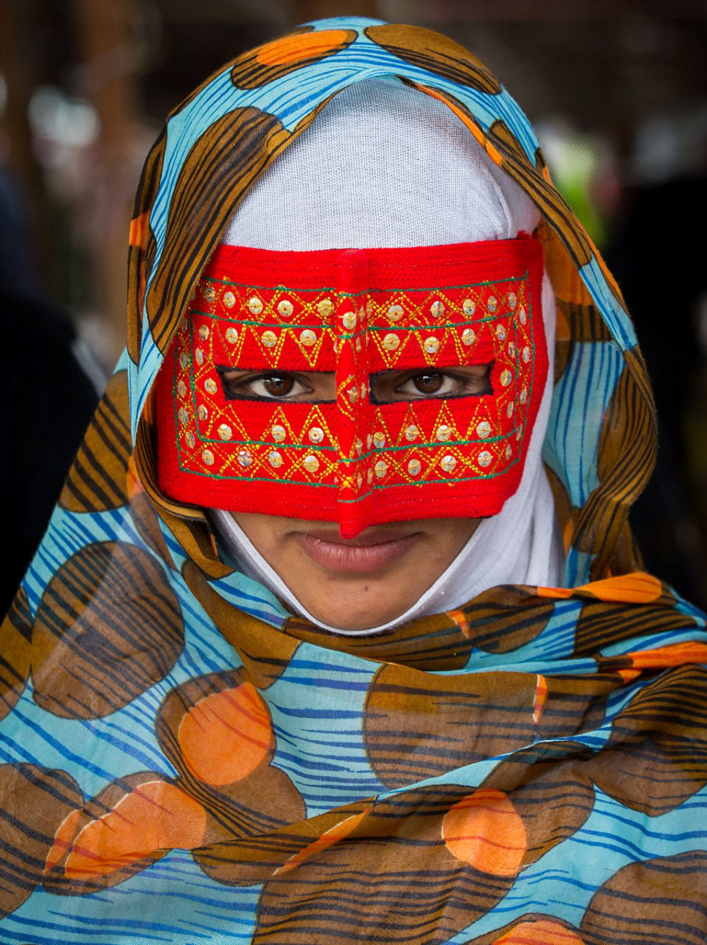 As belas e misteriosas iranianas fotografadas com suas máscaras boregheh 02