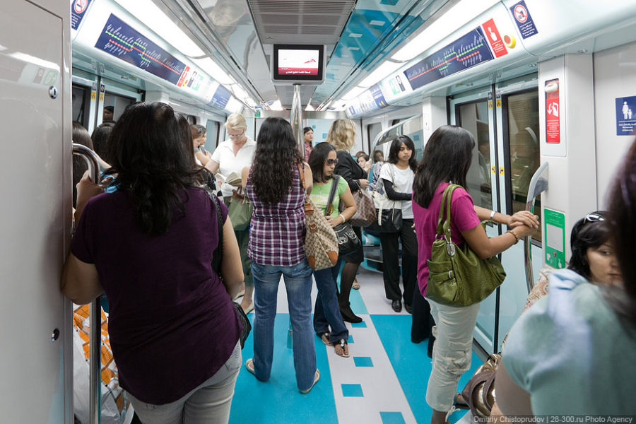 O metrô de Dubai 11